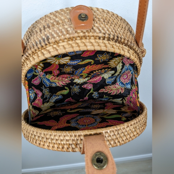 Vintage Wicker Rattan Circle Canteen Style Boho Crossbody Bag Purse - Picture 6 of 8